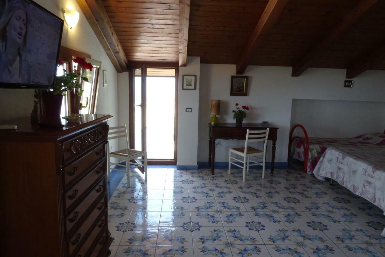 Balconcino Degli Innamorati Tropea サンタ・ドメーニカ エクステリア 写真